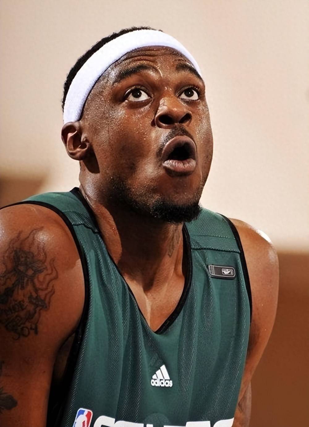 开云体育官网首页-包含菲尼克斯太阳训练开放日；转会期临场应变引欢呼；CBA季后赛在即；更衣室氛围转暖的词条